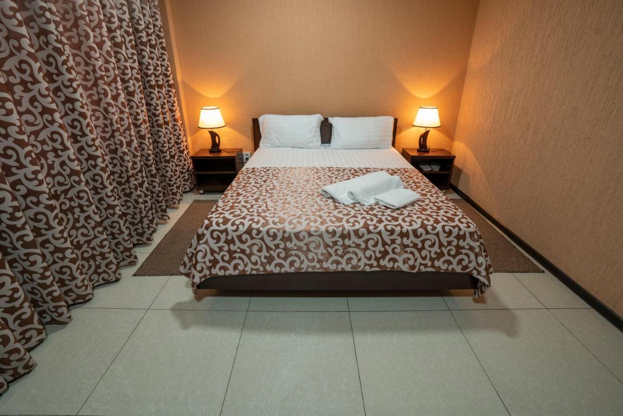 Rohat Hotel Chilonzor Taszkent Zewnętrze zdjęcie