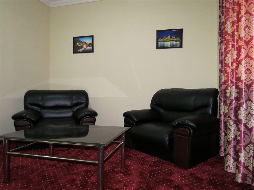 Rohat Hotel Chilonzor Taszkent Zewnętrze zdjęcie