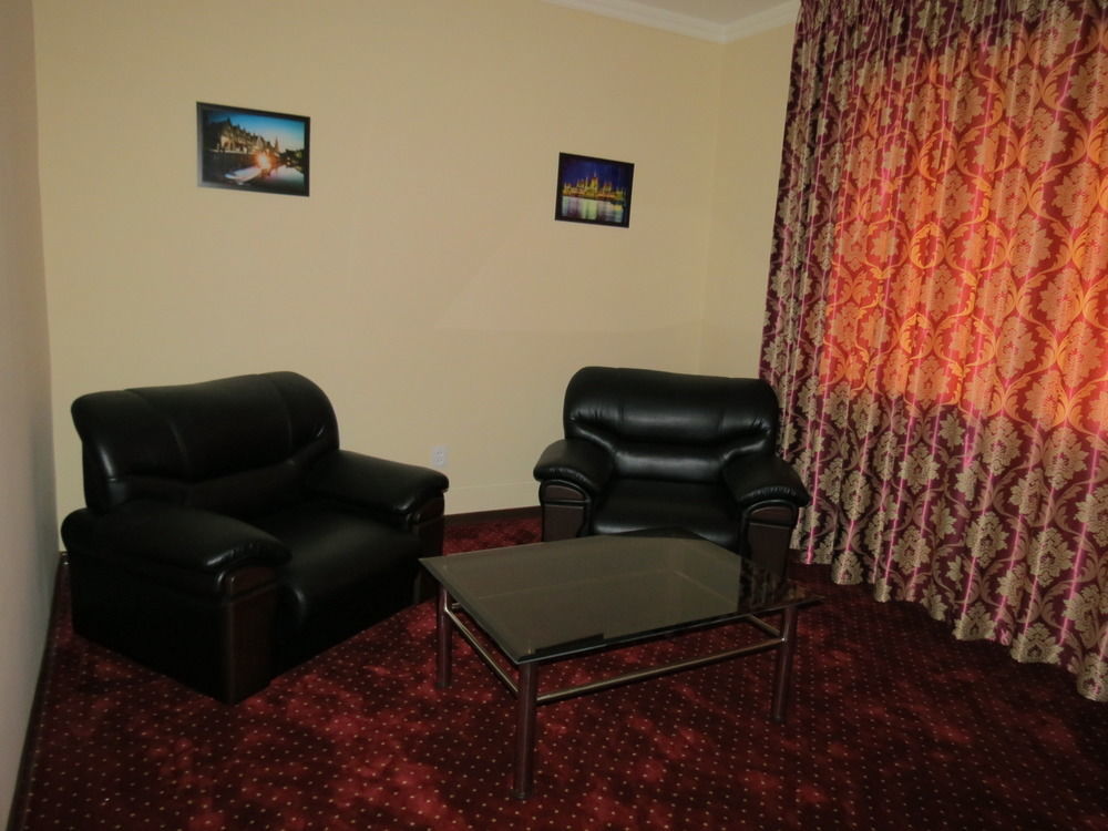 Rohat Hotel Chilonzor Taszkent Zewnętrze zdjęcie