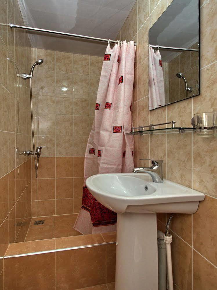 Rohat Hotel Chilonzor Taszkent Zewnętrze zdjęcie